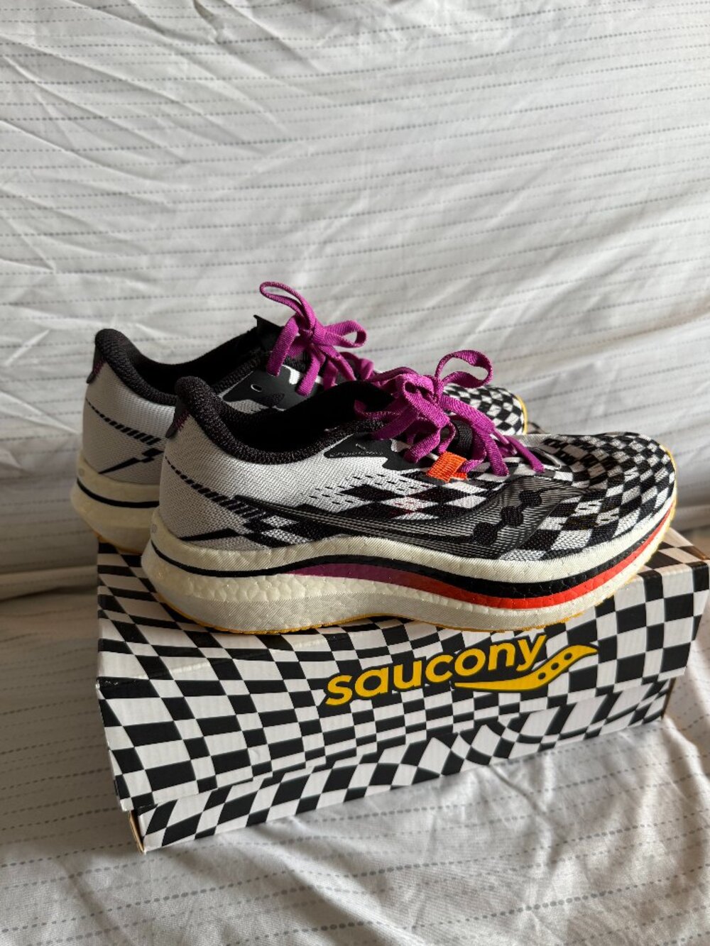 Saucony Endorphin Pro 2 Women's 7 Carbon Plate Racing Shoe NEW IN BOX